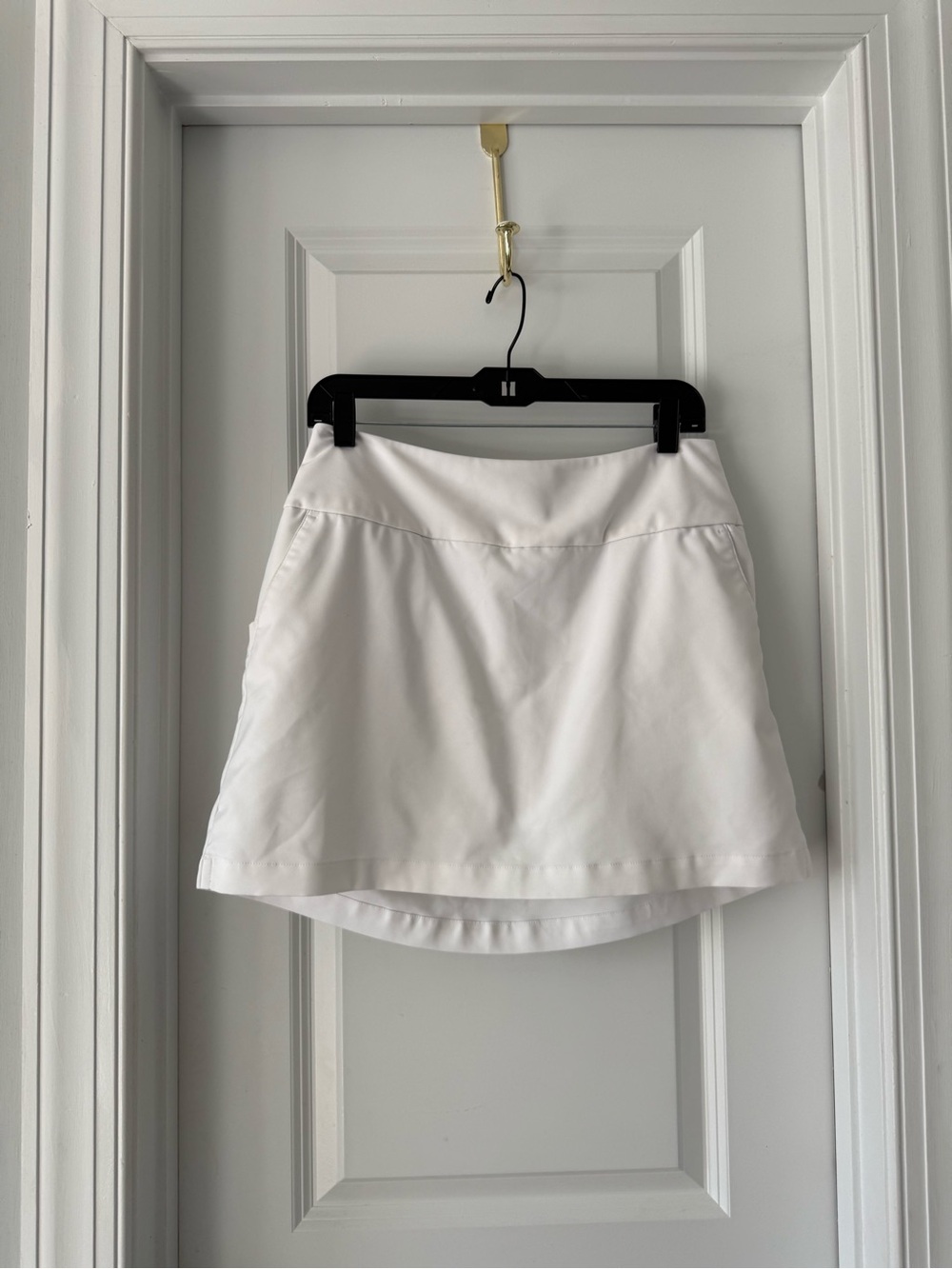 White Women's Skort - Classic Athletic Style
